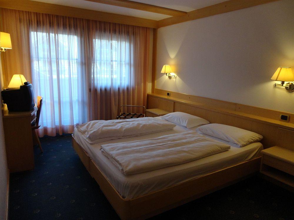 Garni Aritz Otel Campitello di Fassa Dış mekan fotoğraf