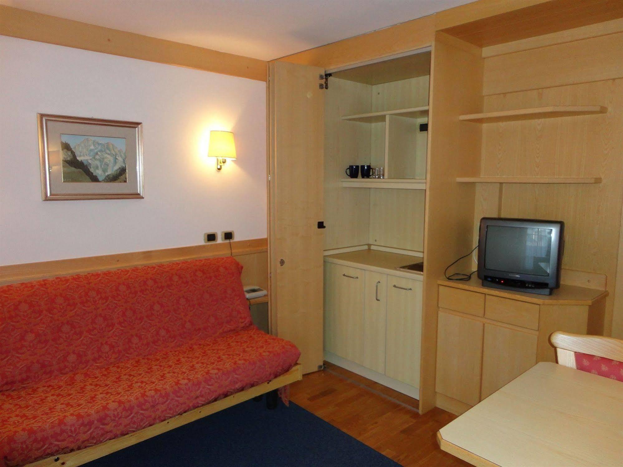 Garni Aritz Otel Campitello di Fassa Dış mekan fotoğraf