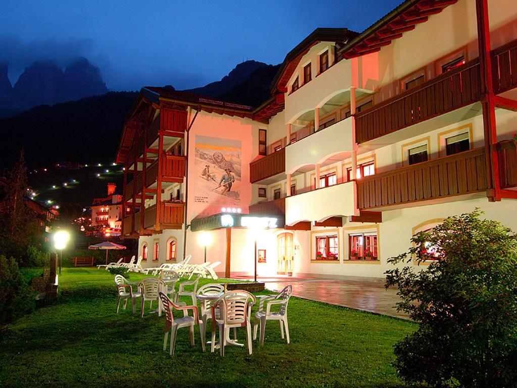 Garni Aritz Otel Campitello di Fassa Dış mekan fotoğraf