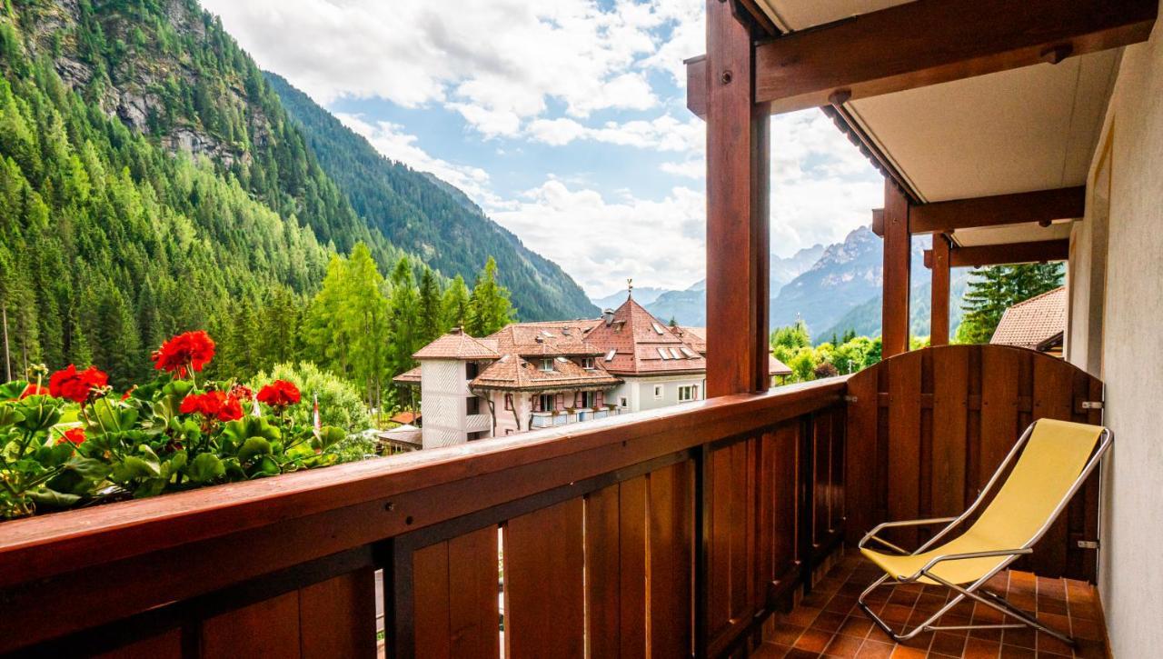 Garni Aritz Otel Campitello di Fassa Dış mekan fotoğraf